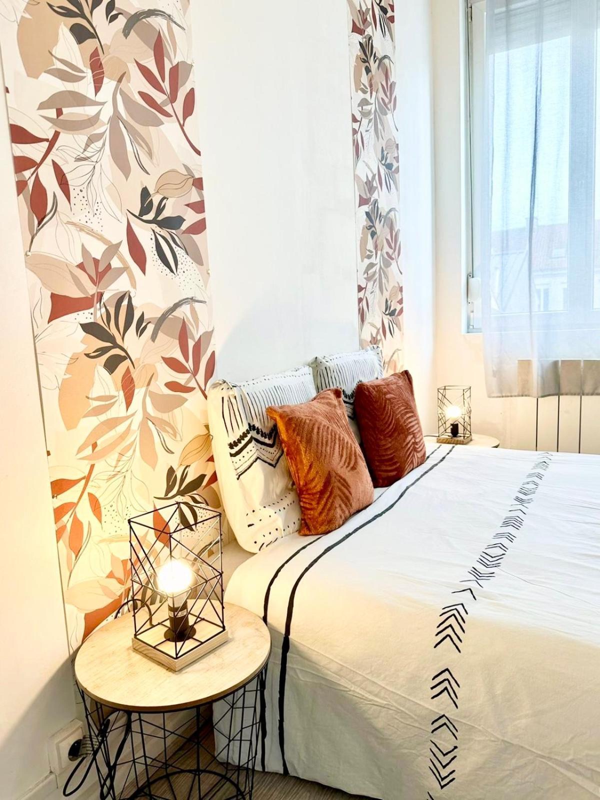 * The Gold Time * Appartement Confort * Centre-Ville カレー エクステリア 写真